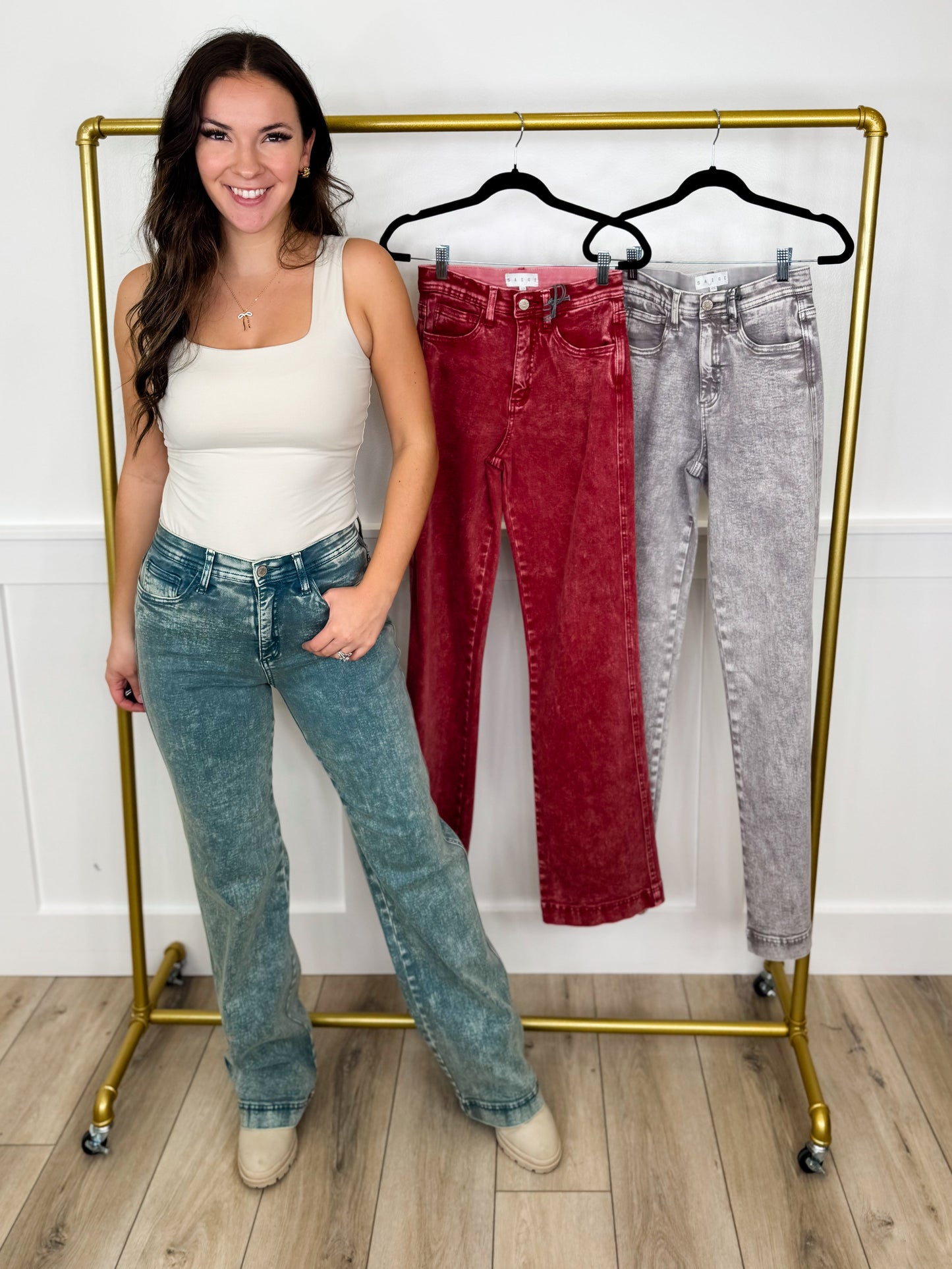 Jean Saige Chelsea droit rehausseur de silhouette - 3 couleurs ! - Délavage acide (non usé)