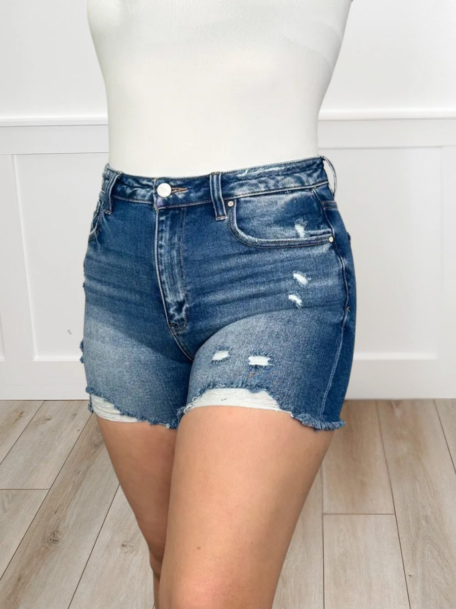 Shorts bleus délavés à taille haute, ourlet effiloché, Risen Marina