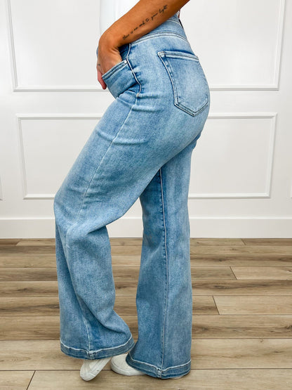 Jean large Risen Talia avec contrôle du ventre - Délavage clair (Non vieilli, Taille ajustable)