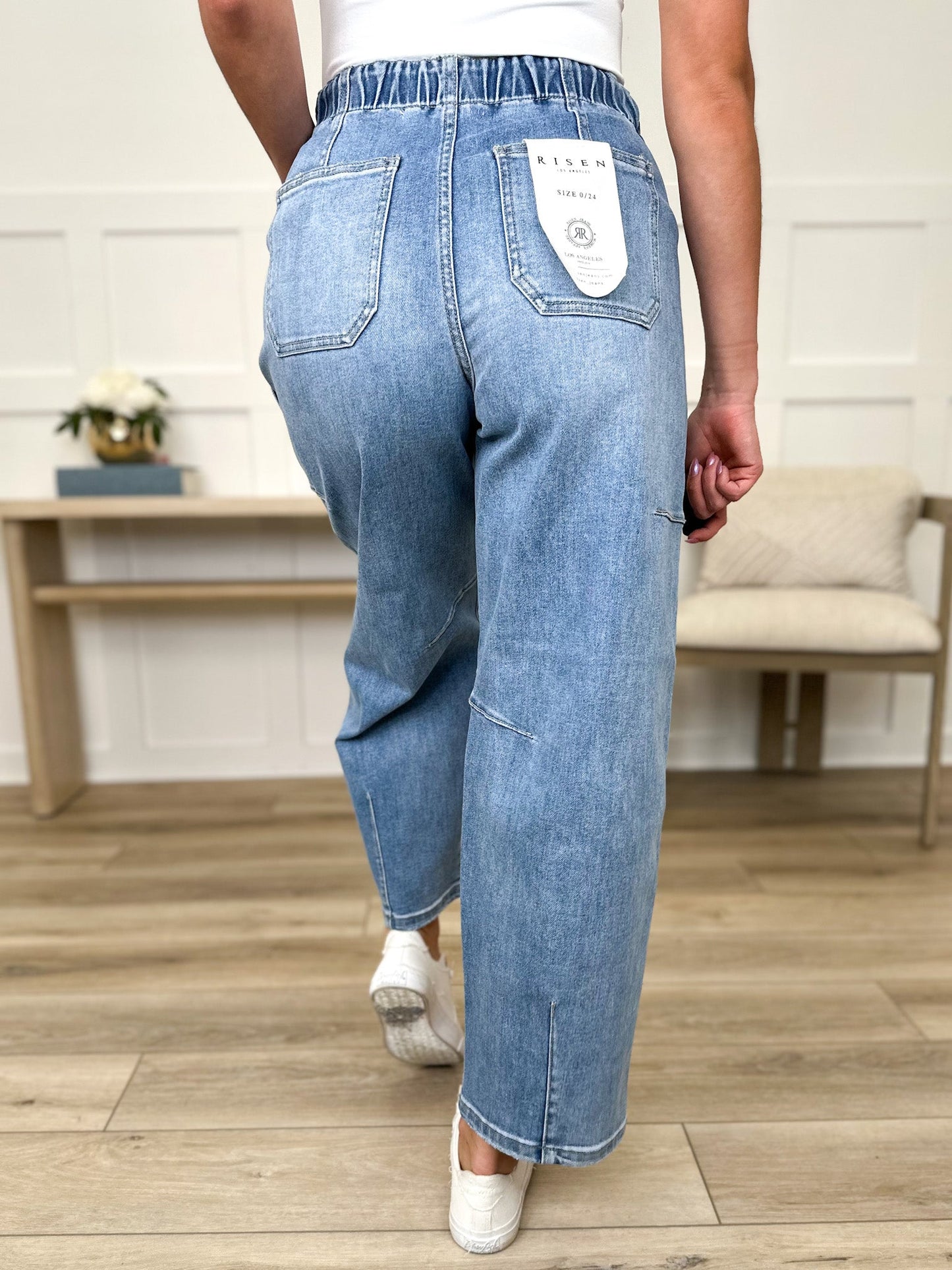 Jeans bleu clair court coupe barrel taille haute Risen Jessie