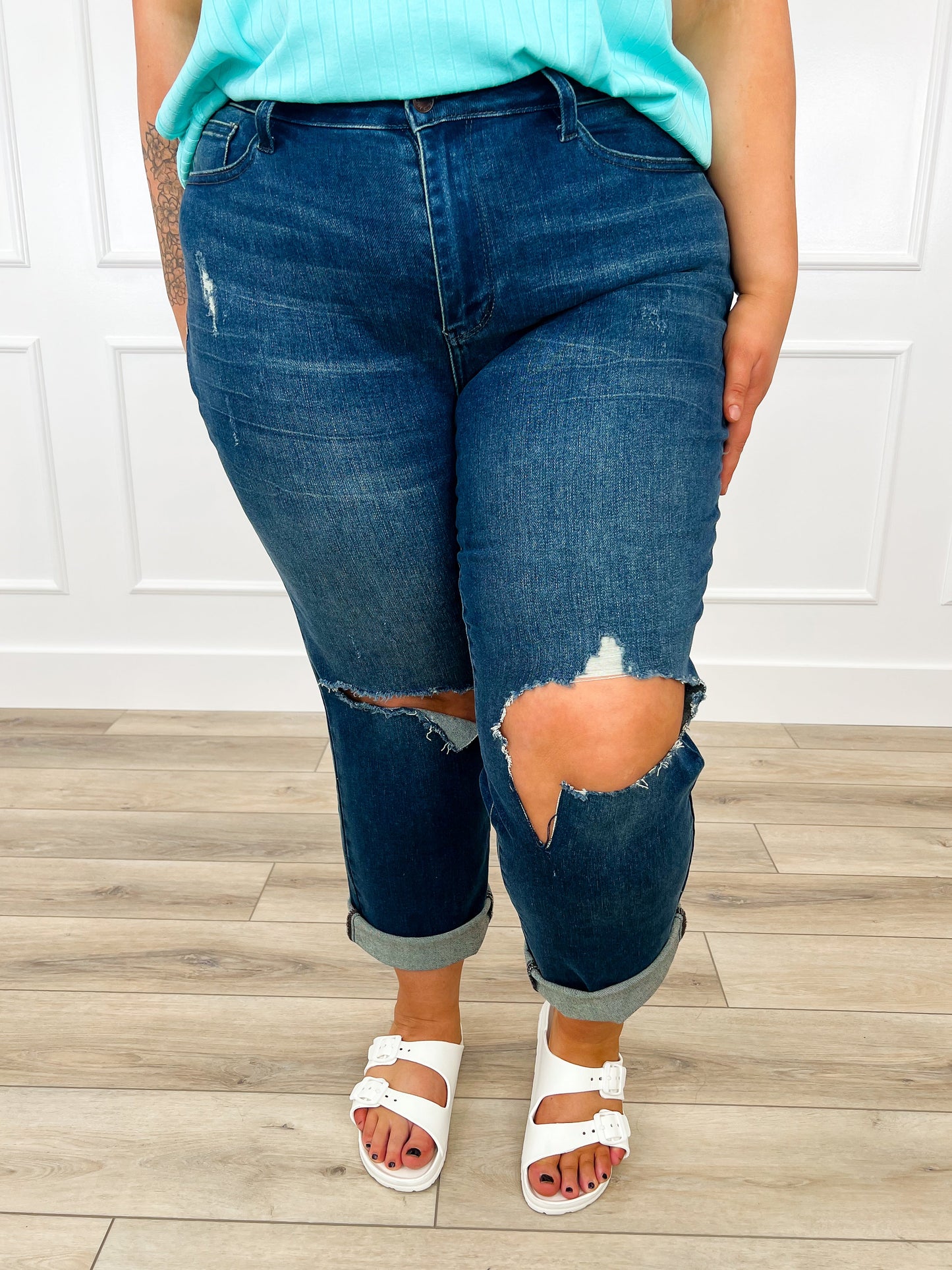Judy Blue Janelle High-Rise Dad Jeans - Dark Wash (Distressed)