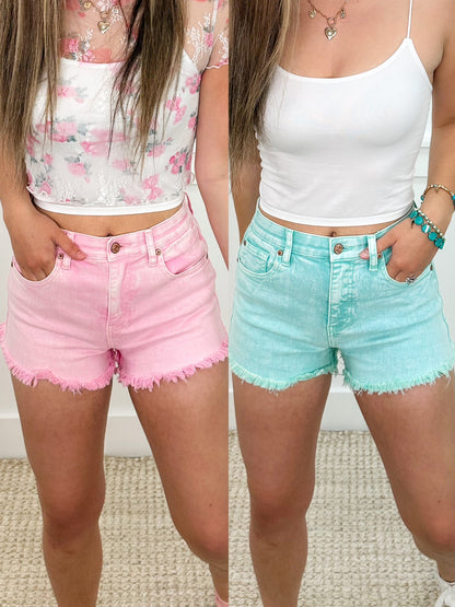 Short Saige Kelsey taille haute à ourlet effiloché avec contrôle du ventre - 2 couleurs !