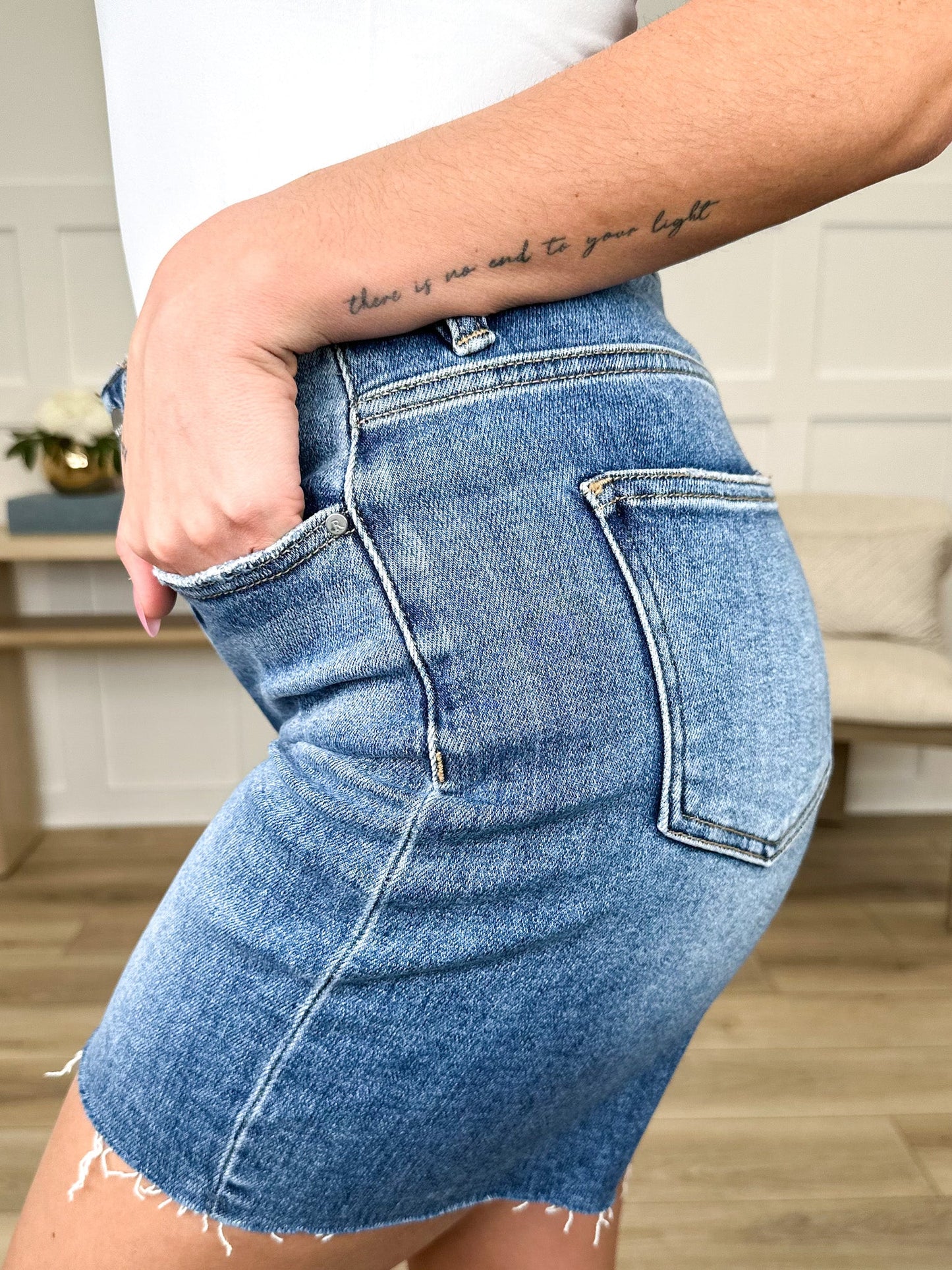 Short en jean Risen Tilly Tummy Control - Délavage moyen (ourlet brut, non délavé)