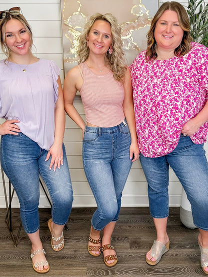 Judy Blue Elle High-Rise Capris - Medium Wash (Pull On, Moisture Control, Non-Distressed)