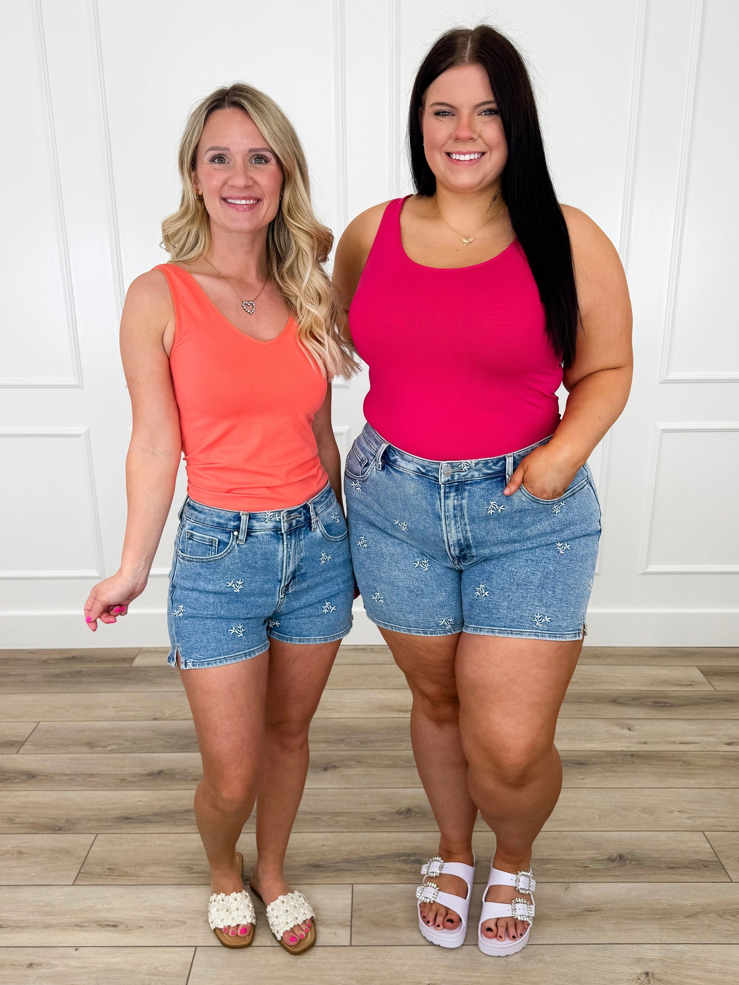 Short en jean taille haute Risen Ember - Délavage clair (Broderie, Non usé)
