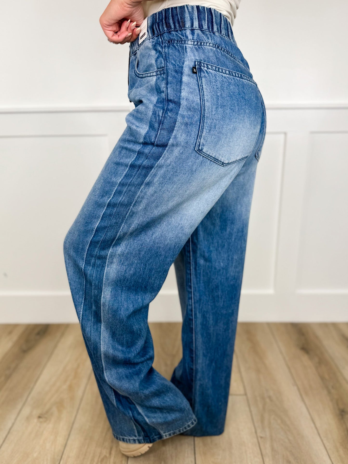 Judy Blue Mary High-Rise Wide Leg Medium Wash Lightweight Jeans
