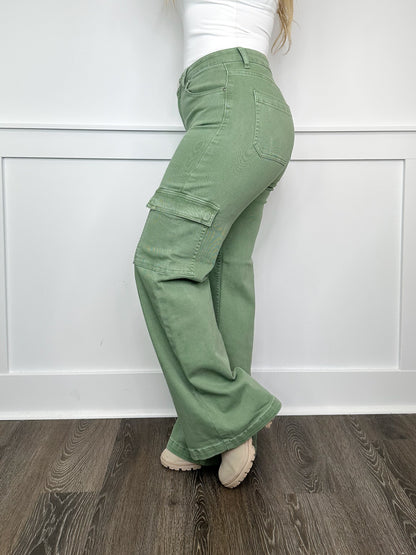 Jeans cargo larges taille haute Risen Beverly couleur sauge