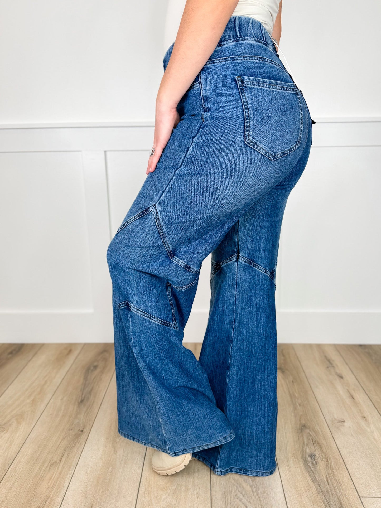 Jean ample taille haute Saige Skylar - Délavage moyen (À enfiler, non déchiré)